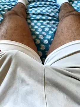 Snapshot of Beurberry19 chatting on October 16, 2025, 4:15 pm Beurberry19 online show from October 16, 2025, 4:15 pm