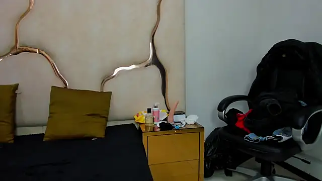 Noa Arez online show from September 11, 2025, 3:17 am