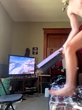 landen432 online show from September 29, 2025, 5:07 pm