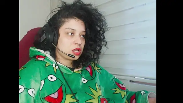 miss carmila1 online show from September 24, 2025, 10:48 pm