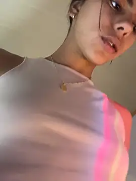 Snapshot of LilybethGray chatting on February 20, 2026, 1:02 am LilybethGray online show from February 20, 2026, 1:02 am