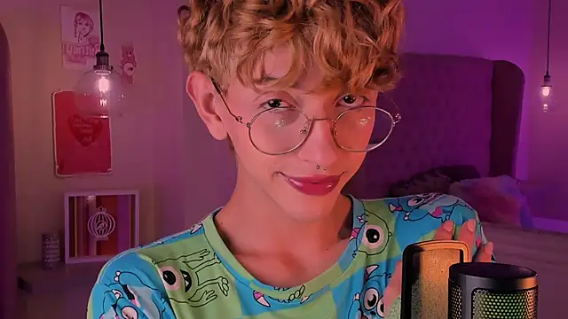 Snapshot of imDamiano chatting on October 24, 2025, 10:09 pm imDamiano online show from October 24, 2025, 10:09 pm