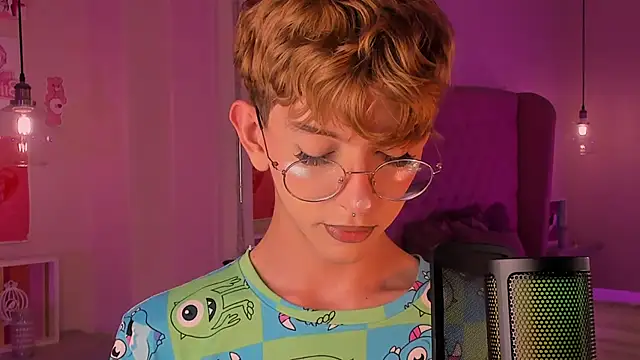 Snapshot of imDamiano chatting on September 12, 2025, 7:46 pm imDamiano online show from September 12, 2025, 7:46 pm