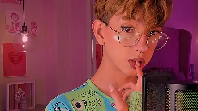 Snapshot of imDamiano chatting on September 13, 2025, 6:41 pm imDamiano online show from September 13, 2025, 6:41 pm