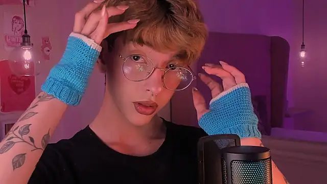 Snapshot of imDamiano chatting on September 29, 2025, 7:52 pm imDamiano online show from September 29, 2025, 7:52 pm