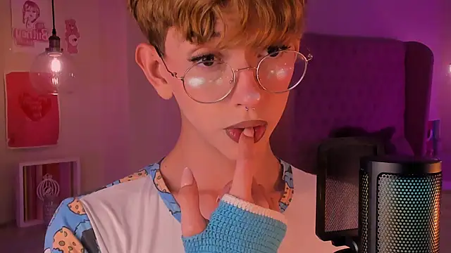 Snapshot of imDamiano chatting on September 11, 2025, 7:36 pm imDamiano online show from September 11, 2025, 7:36 pm