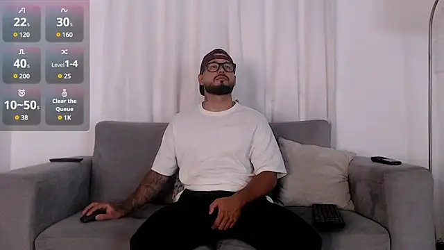 Eric Evans1 online show from October 13, 2025, 9:38 pm