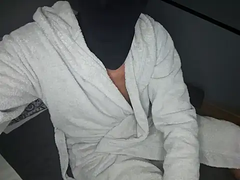 slavic boy 39 online show from September 23, 2025, 10:17 pm