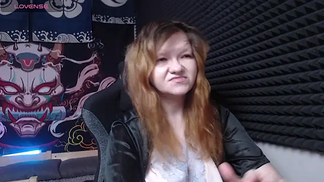 Snapshot of Nora_lovvvv chatting on November 14, 2025, 10:19 am Nora lovvvv online show from November 14, 2025, 10:19 am