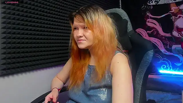 Snapshot of Nora_lovvvv chatting on September 25, 2025, 10:10 am Nora lovvvv online show from September 25, 2025, 10:10 am