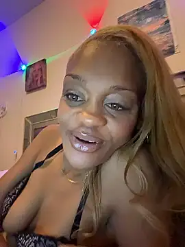 Snapshot of Angelbunnyy chatting on January 14, 2026, 12:31 pm Angelbunnyy online show from January 14, 2026, 12:31 pm