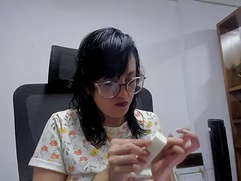 dalila macherano1 online show from September 17, 2025, 10:12 pm