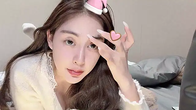 Aquarius-002 online show from January 19, 2026, 12:31 pm