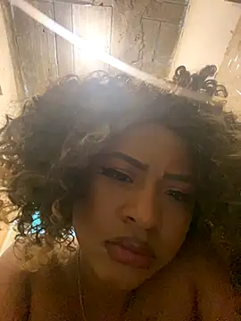 danixayume01 online show from November 23, 2025, 2:05 pm