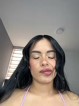 Snapshot of Melissa_coch chatting on April 24, 2026, 4:20 pm Melissa coch online show from April 24, 2026, 4:20 pm