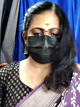 Sweetie swetha37 online show from October 15, 2025, 12:46 pm