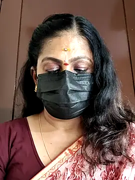 Sweetie swetha37 online show from October 6, 2025, 12:06 pm