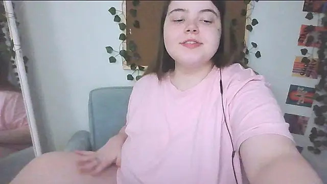 Snapshot of brattyprincessemma chatting on September 24, 2025, 3:29 pm brattyprincessemma online show from September 24, 2025, 3:29 pm