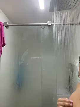 Snapshot of kylie444_ chatting on September 12, 2025, 10:37 am kylie444 online show from September 12, 2025, 10:37 am