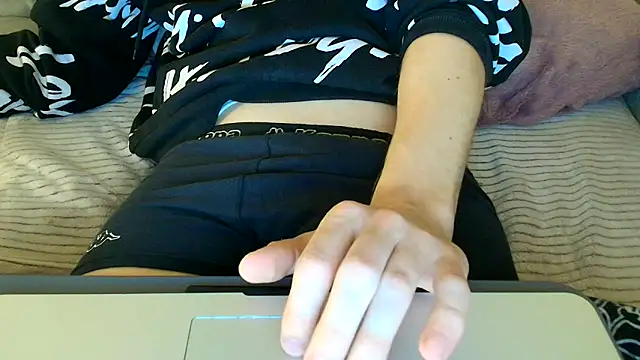 Breezydicksn online show from December 15, 2025, 3:40 pm