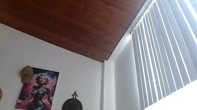 Crystal Star  online show from February 7, 2026, 4:15 pm