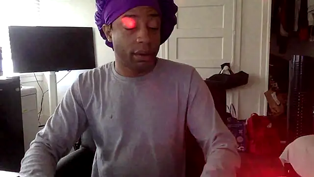 Diodre Benyoon online show from December 18, 2025, 8:34 pm