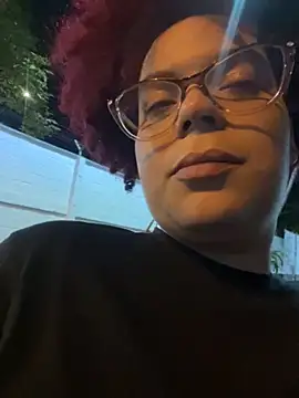 Enyagleam  online show from October 3, 2025, 2:48 am