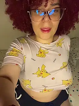 Enyagleam  online show from November 28, 2025, 2:34 am