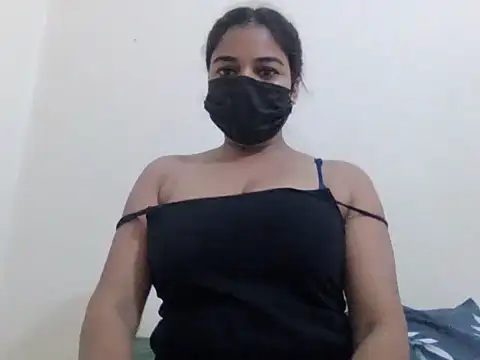 Snapshot of Little_toy_girl chatting on May 28, 2026, 7:49 am Little toy girl online show from May 28, 2026, 7:49 am