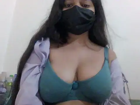 Snapshot of Little_toy_girl chatting on March 13, 2026, 8:30 am Little toy girl online show from March 13, 2026, 8:30 am