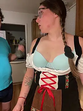 Mommasaurrex online show from September 26, 2025, 1:01 am