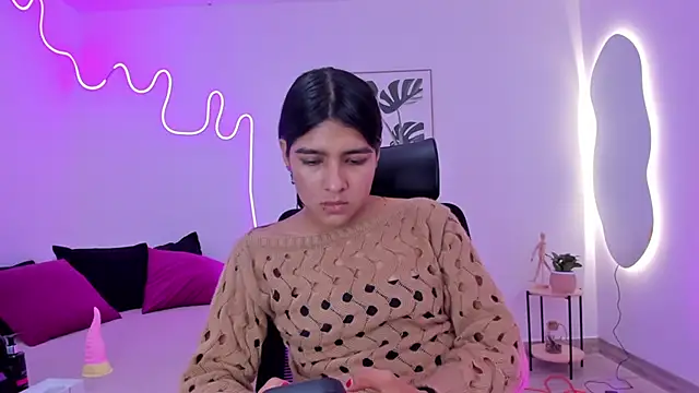 Snapshot of Cherrydollxx chatting on September 24, 2025, 11:50 am Cherrydollxx online show from September 24, 2025, 11:50 am