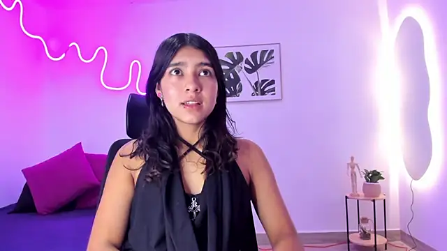 Snapshot of Cherrydollxx chatting on September 19, 2025, 12:09 pm Cherrydollxx online show from September 19, 2025, 12:09 pm