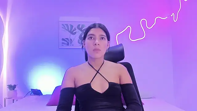 Snapshot of Cherrydollxx chatting on November 14, 2025, 11:47 am Cherrydollxx online show from November 14, 2025, 11:47 am