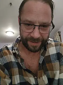 Chiligrande6969 online show from October 10, 2025, 9:26 pm