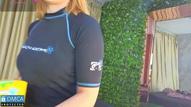 nena cupcake  online show from March 11, 2026, 11:15 am