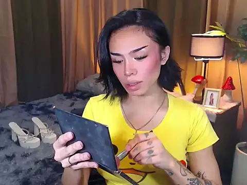 WILDROXIE online show from September 23, 2025, 11:12 pm