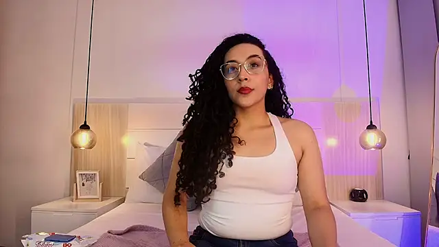 alehia cute online show from October 6, 2025, 10:32 pm