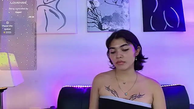 Zoe wang online show from September 27, 2025, 3:12 am