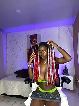 MorenaLush Eup online show from October 29, 2025, 3:27 am