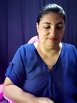 lina maria99 online show from September 29, 2025, 3:24 am