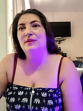 lina maria99 online show from September 10, 2025, 7:24 pm