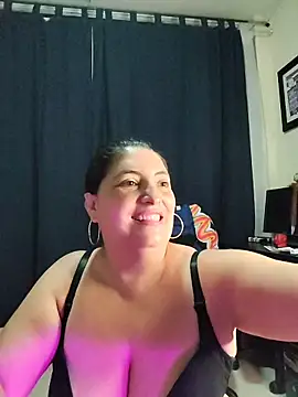 lina maria99 online show from November 18, 2025, 1:10 am