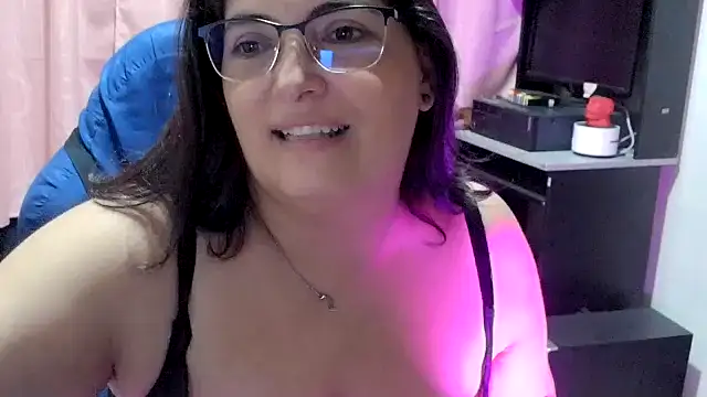 lina maria99 online show from January 18, 2026, 2:59 am