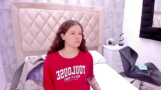 AphroditeSweet online show from September 25, 2025, 8:26 pm