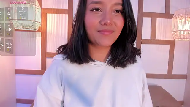 HannahMontgomery online show from October 3, 2025, 6:31 pm