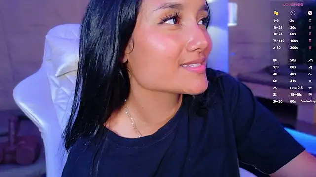 HannahMontgomery online show from April 30, 2026, 8:57 pm