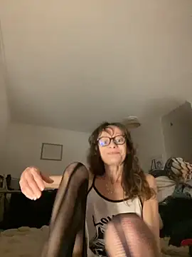 Snapshot of Chris06d22@xh chatting on November 6, 2025, 8:02 pm Chris06d22xh online show from November 6, 2025, 8:02 pm