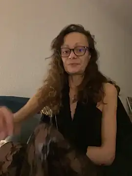 Snapshot of Chris06d22@xh chatting on November 5, 2025, 7:50 pm Chris06d22xh online show from November 5, 2025, 7:50 pm