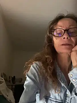 Snapshot of Chris06d22@xh chatting on September 17, 2025, 6:54 pm Chris06d22xh online show from September 17, 2025, 6:54 pm